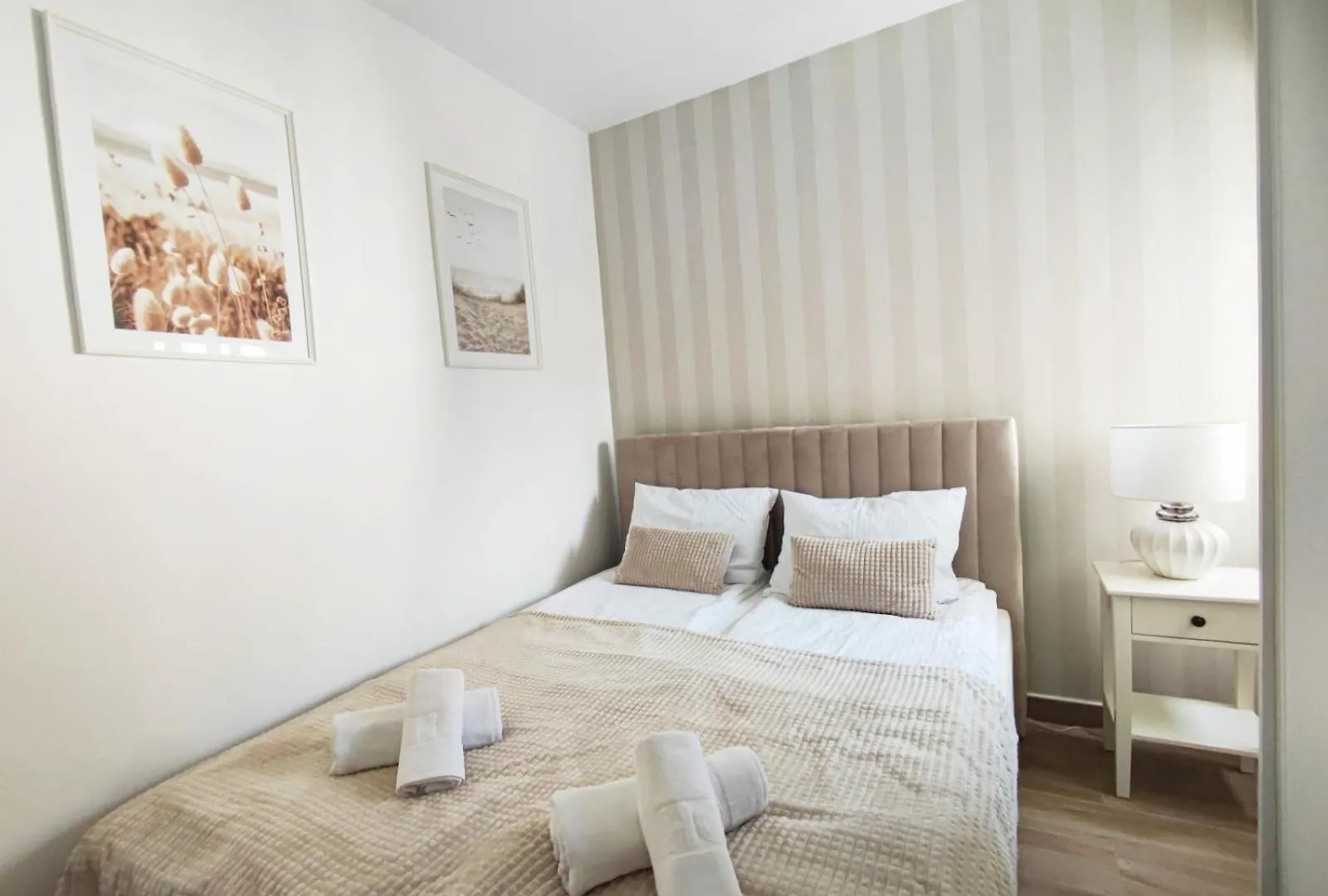 A Top-Floor Modern Apartment Located 100 Meters From The Beach Fuengirola Spain